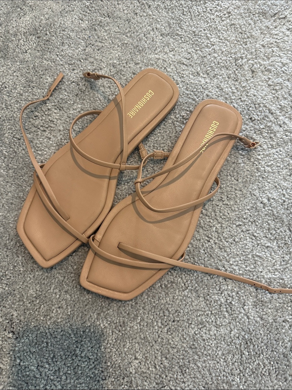 Cushionaire strappy sandals